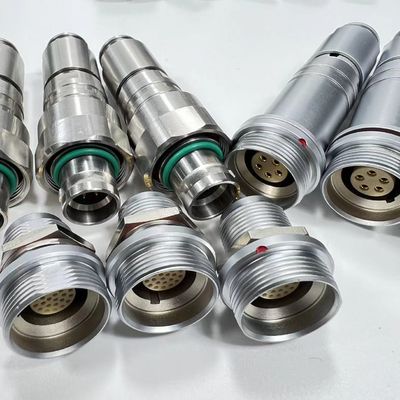 Buen precio Conector de energía submarino de alambre profundo impermeable 3 pines para luz de cuerda LED exterior en línea